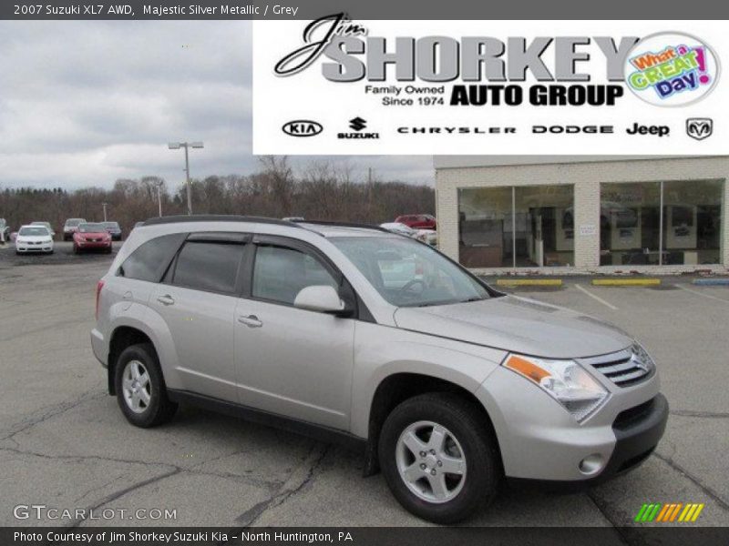 Majestic Silver Metallic / Grey 2007 Suzuki XL7 AWD
