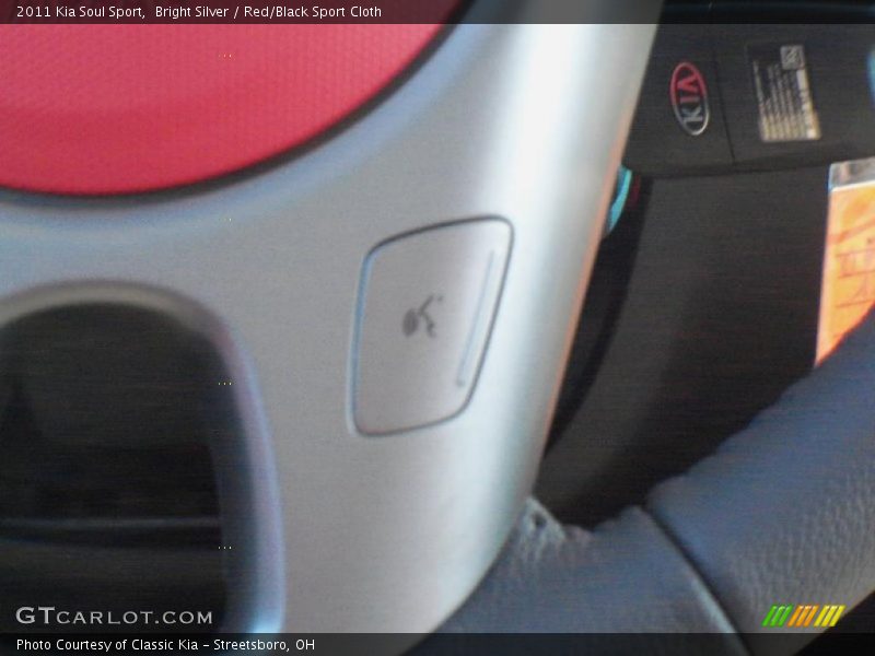 Bright Silver / Red/Black Sport Cloth 2011 Kia Soul Sport