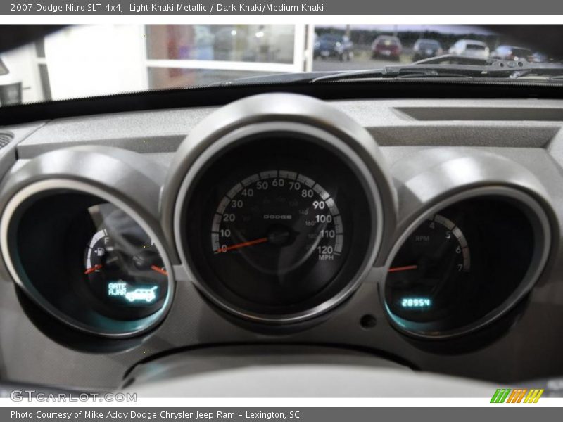 Light Khaki Metallic / Dark Khaki/Medium Khaki 2007 Dodge Nitro SLT 4x4