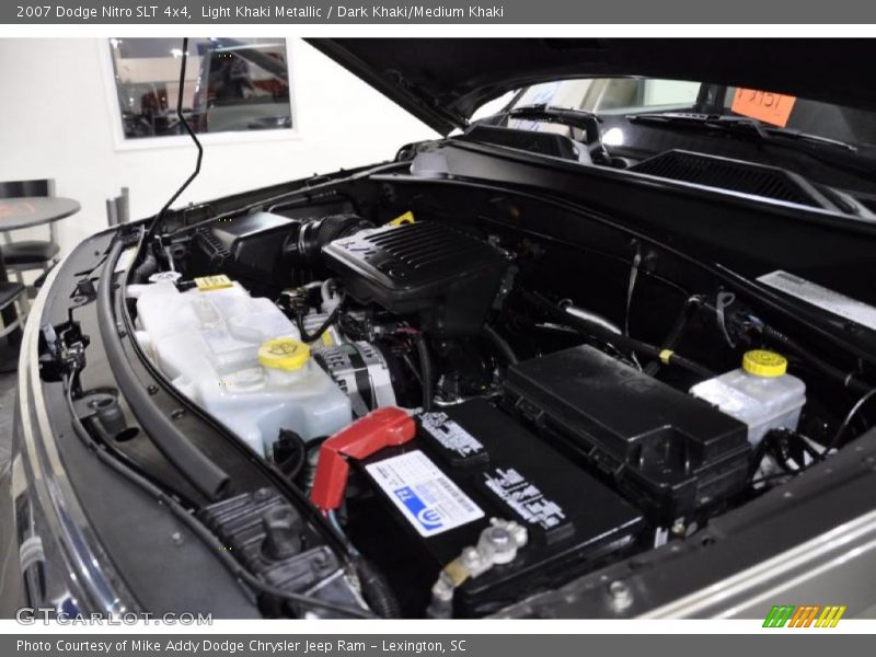 Light Khaki Metallic / Dark Khaki/Medium Khaki 2007 Dodge Nitro SLT 4x4