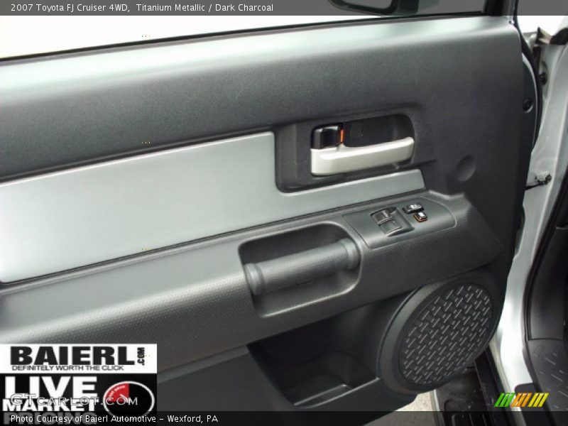 Titanium Metallic / Dark Charcoal 2007 Toyota FJ Cruiser 4WD
