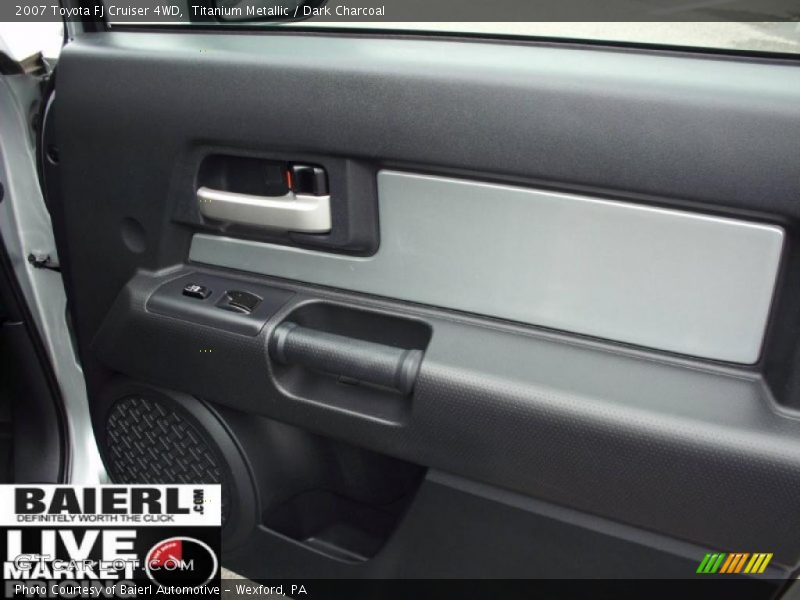 Titanium Metallic / Dark Charcoal 2007 Toyota FJ Cruiser 4WD