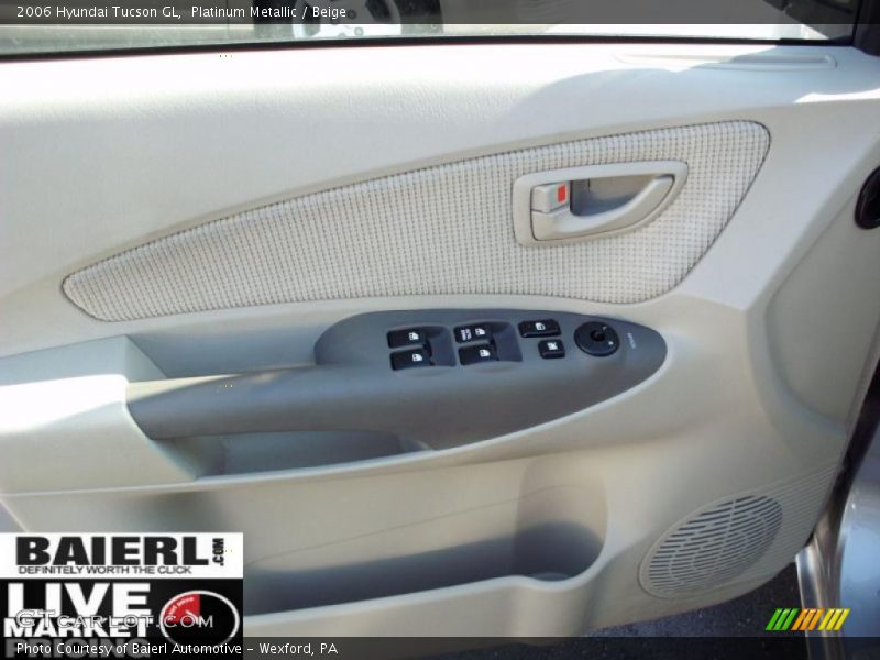 Platinum Metallic / Beige 2006 Hyundai Tucson GL
