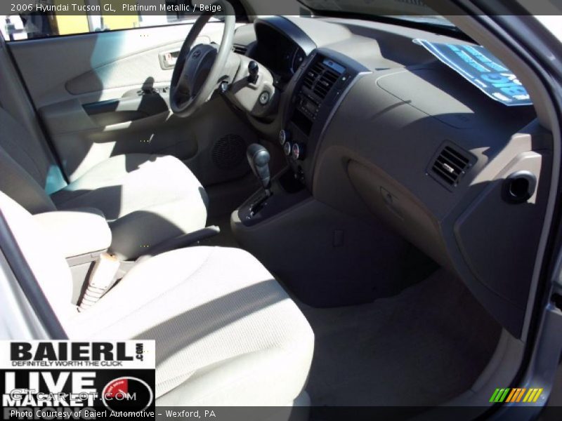 Platinum Metallic / Beige 2006 Hyundai Tucson GL