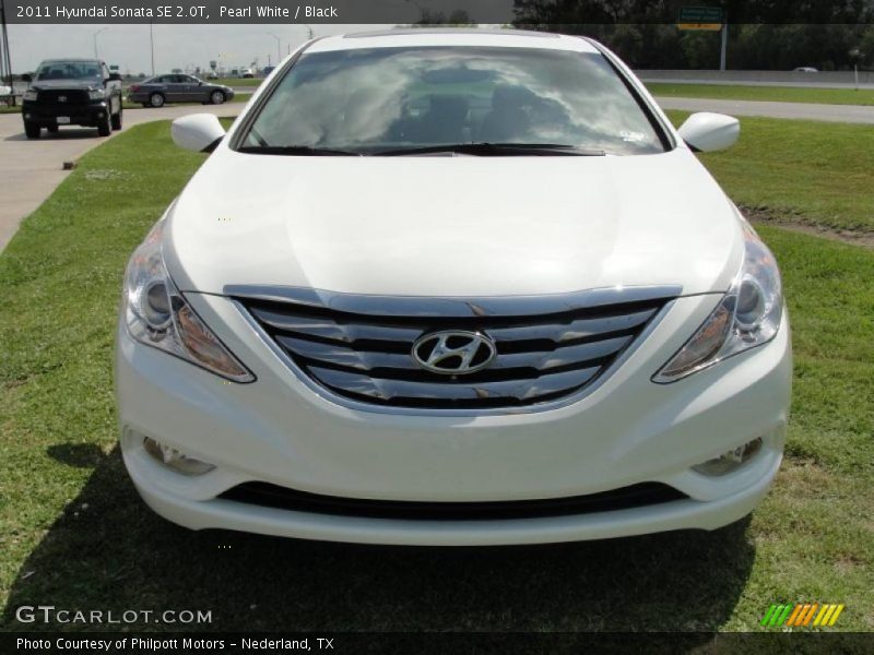 Pearl White / Black 2011 Hyundai Sonata SE 2.0T