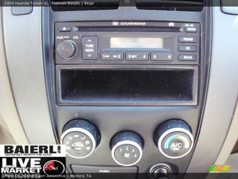 Platinum Metallic / Beige 2006 Hyundai Tucson GL