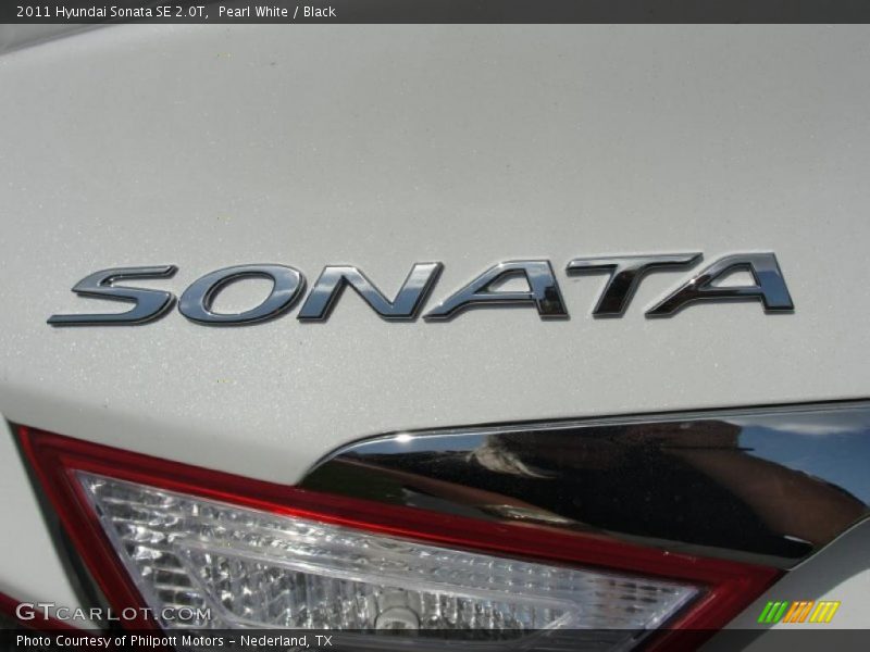  2011 Sonata SE 2.0T Logo