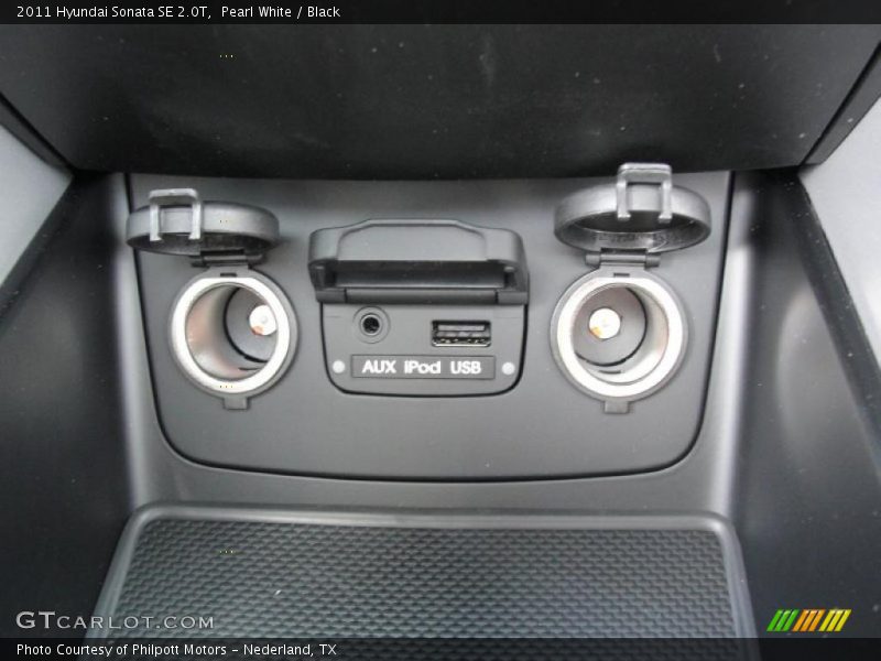 Controls of 2011 Sonata SE 2.0T