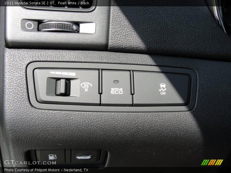 Controls of 2011 Sonata SE 2.0T