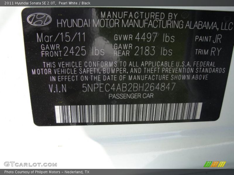 Pearl White / Black 2011 Hyundai Sonata SE 2.0T