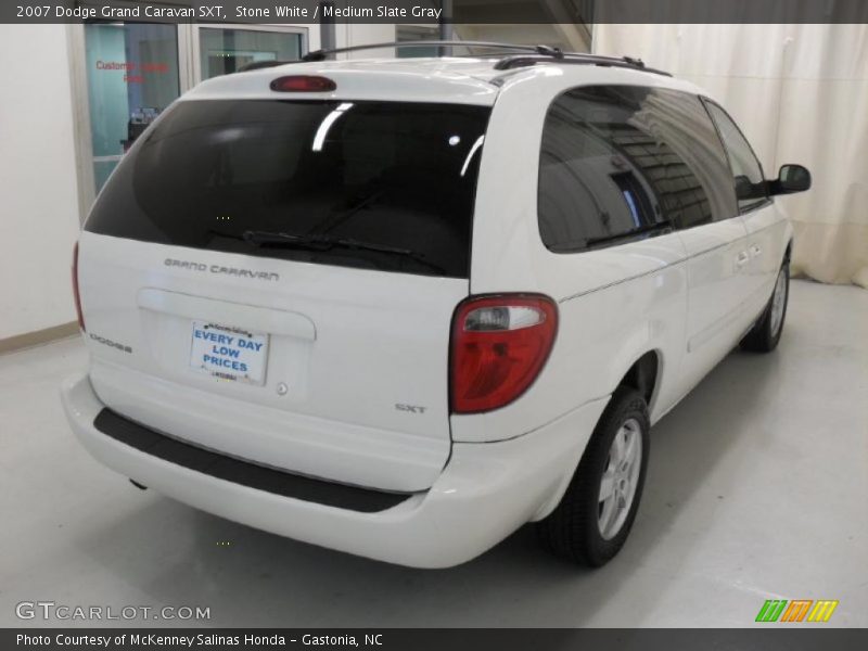 Stone White / Medium Slate Gray 2007 Dodge Grand Caravan SXT
