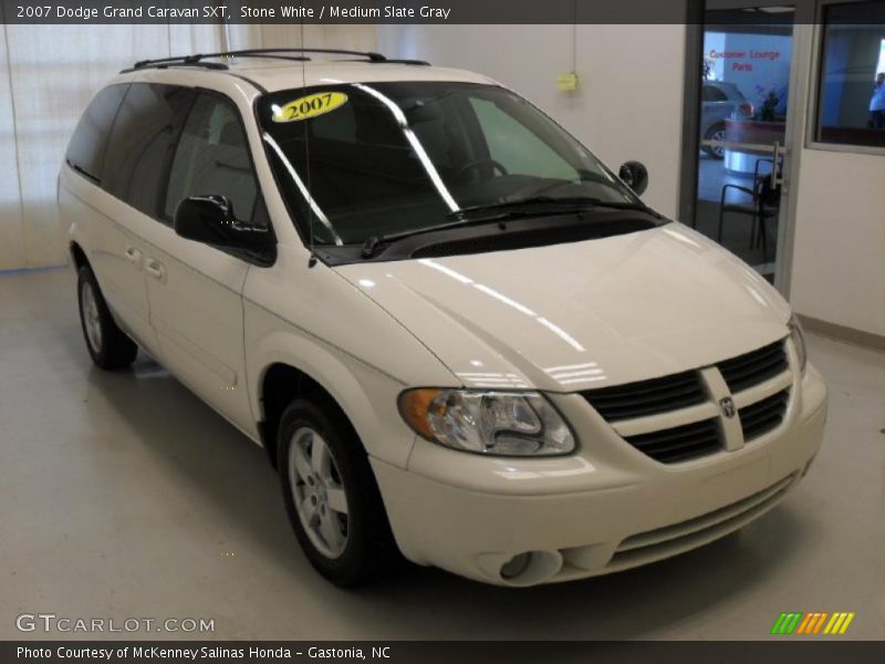 Stone White / Medium Slate Gray 2007 Dodge Grand Caravan SXT