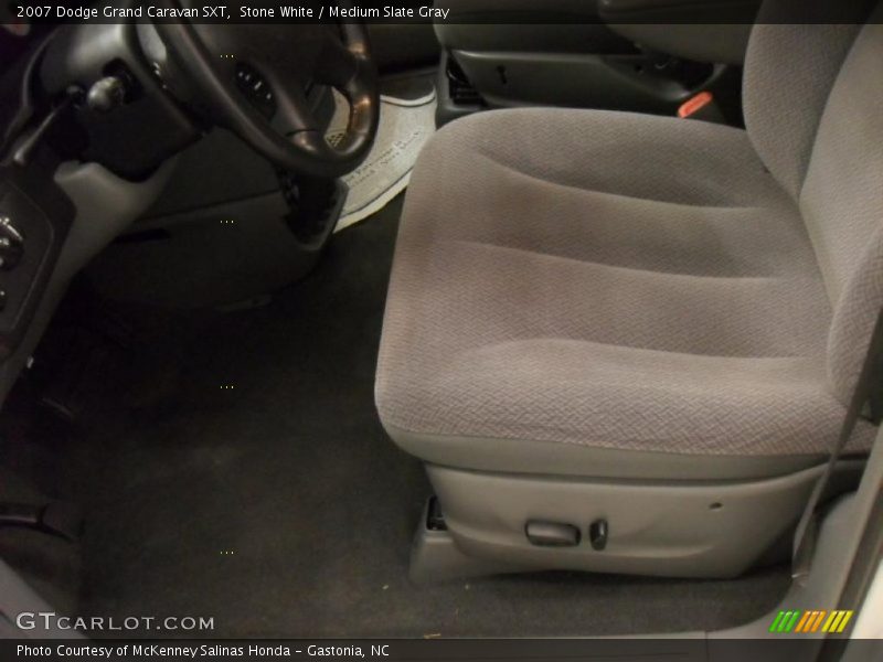 Stone White / Medium Slate Gray 2007 Dodge Grand Caravan SXT
