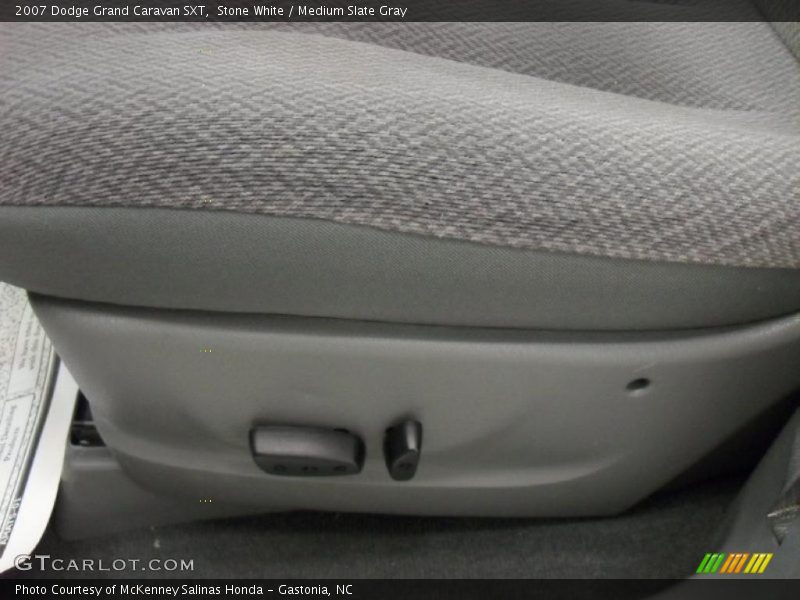 Stone White / Medium Slate Gray 2007 Dodge Grand Caravan SXT