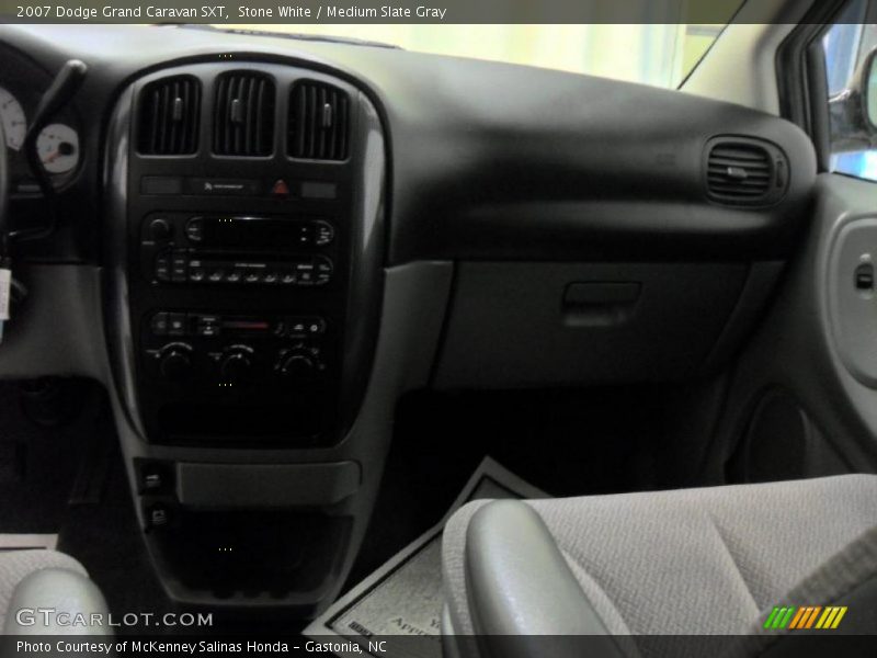 Stone White / Medium Slate Gray 2007 Dodge Grand Caravan SXT