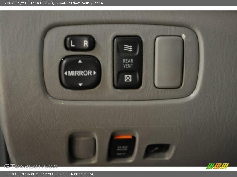 Silver Shadow Pearl / Stone 2007 Toyota Sienna LE AWD