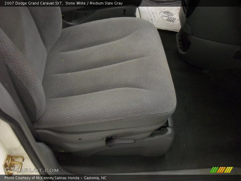 Stone White / Medium Slate Gray 2007 Dodge Grand Caravan SXT
