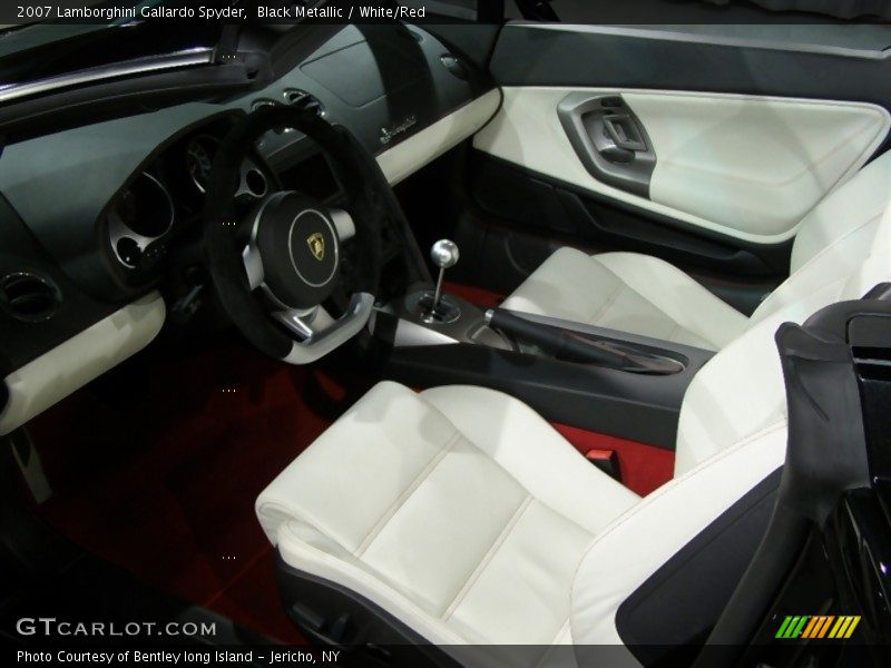 White/Red Interior - 2007 Gallardo Spyder 