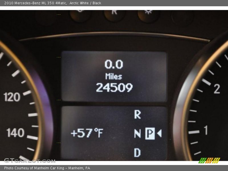 Arctic White / Black 2010 Mercedes-Benz ML 350 4Matic
