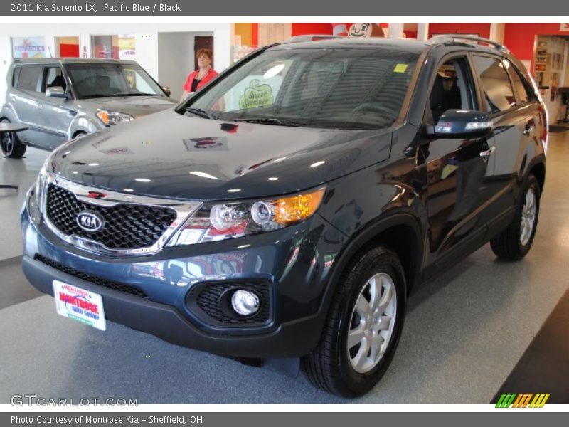 Pacific Blue / Black 2011 Kia Sorento LX