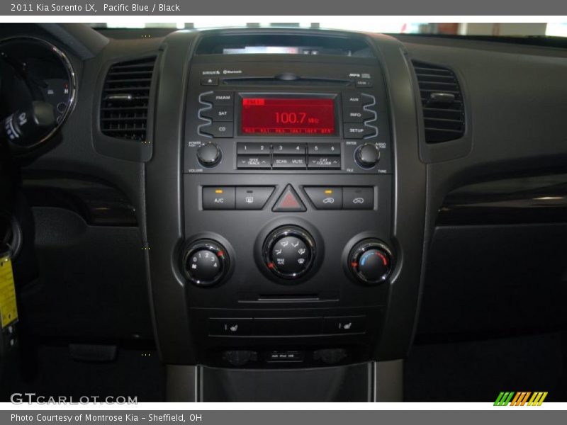 Pacific Blue / Black 2011 Kia Sorento LX