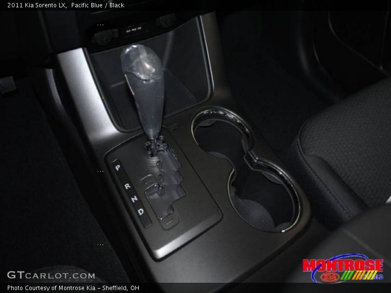 Pacific Blue / Black 2011 Kia Sorento LX