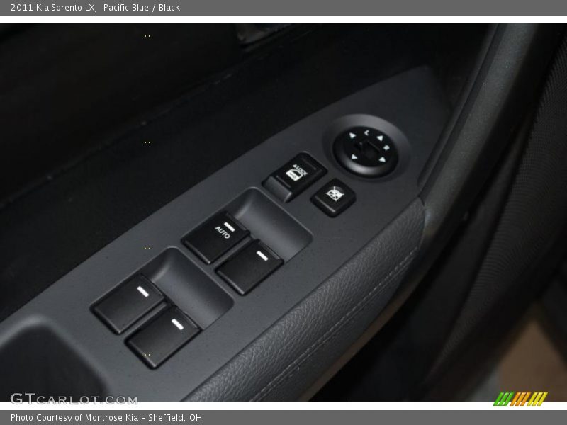 Pacific Blue / Black 2011 Kia Sorento LX