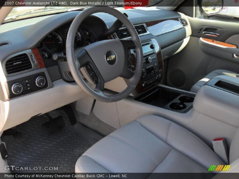 Dark Blue Metallic / Light Titanium/Ebony 2007 Chevrolet Avalanche LTZ 4WD