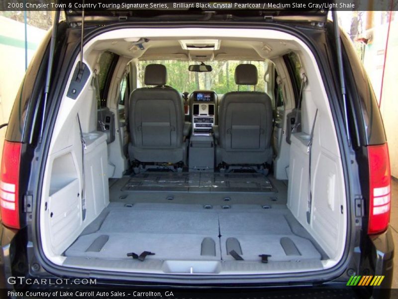 Brilliant Black Crystal Pearlcoat / Medium Slate Gray/Light Shale 2008 Chrysler Town & Country Touring Signature Series
