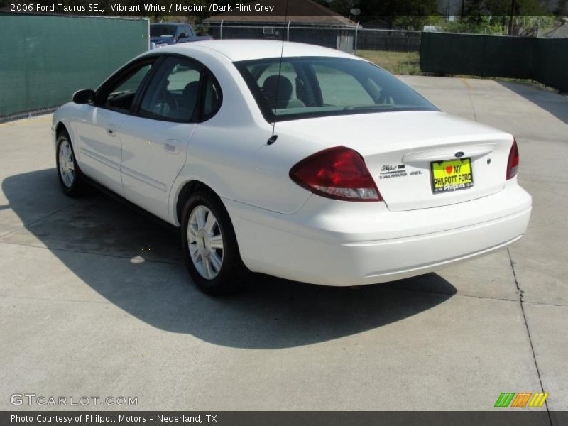 Vibrant White / Medium/Dark Flint Grey 2006 Ford Taurus SEL