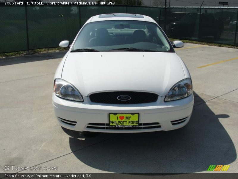 Vibrant White / Medium/Dark Flint Grey 2006 Ford Taurus SEL