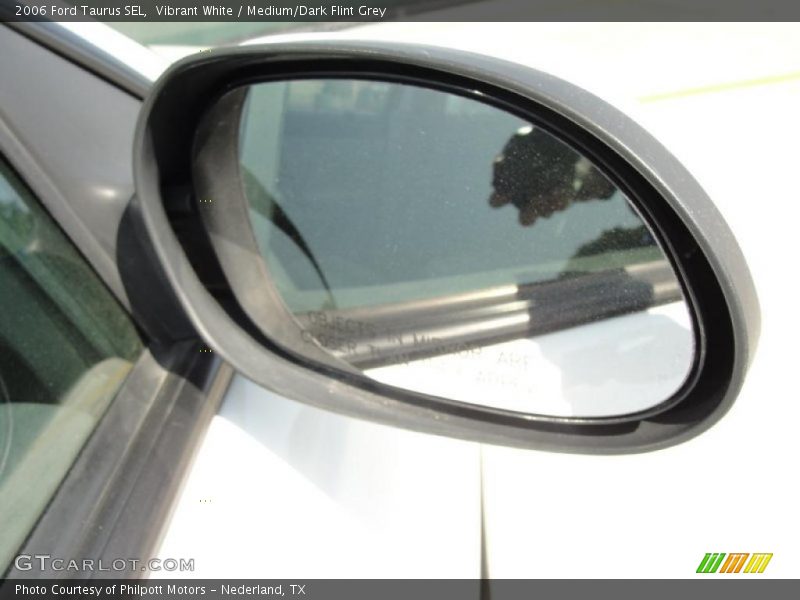 Vibrant White / Medium/Dark Flint Grey 2006 Ford Taurus SEL