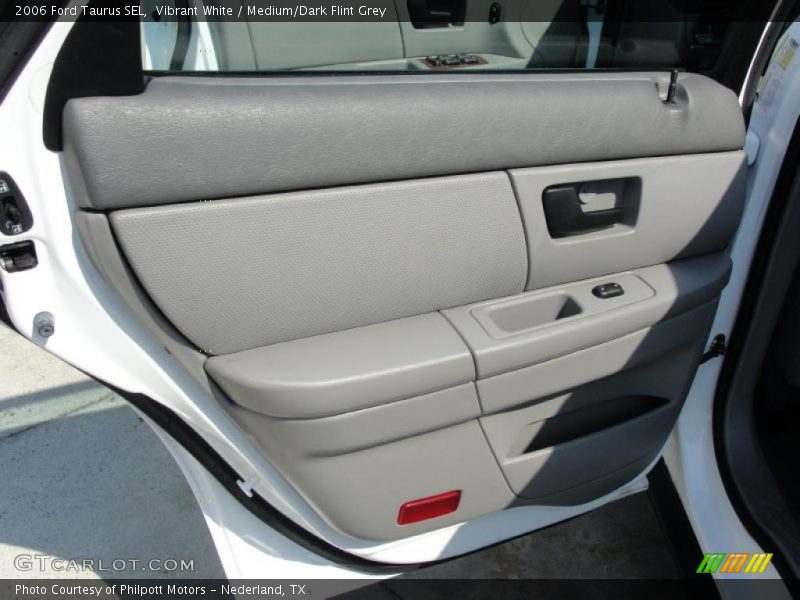 Vibrant White / Medium/Dark Flint Grey 2006 Ford Taurus SEL