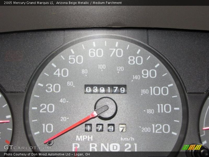 Arizona Beige Metallic / Medium Parchment 2005 Mercury Grand Marquis LS