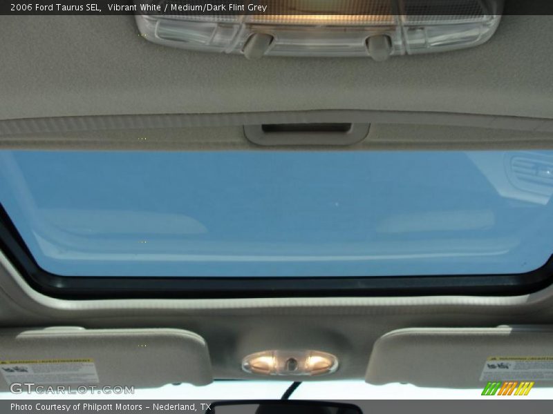 Vibrant White / Medium/Dark Flint Grey 2006 Ford Taurus SEL