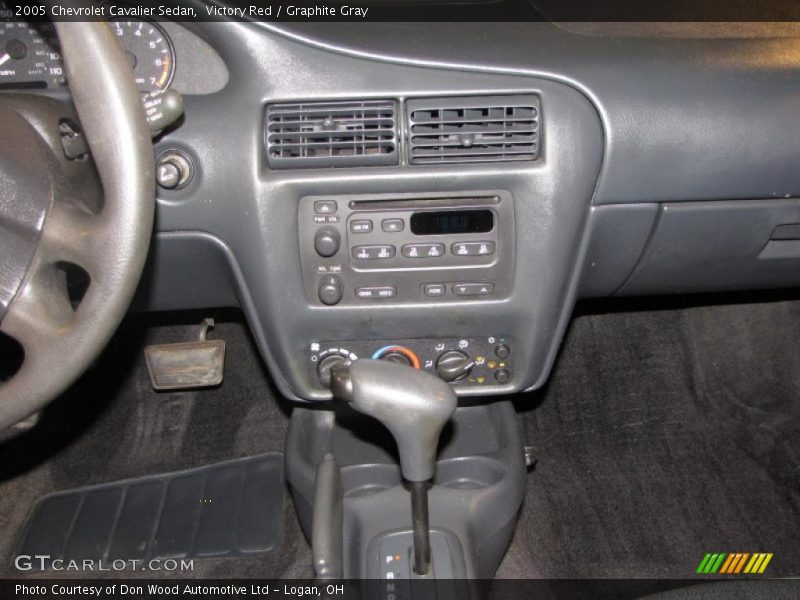 Victory Red / Graphite Gray 2005 Chevrolet Cavalier Sedan