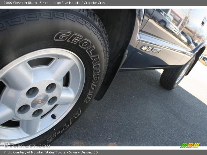 Indigo Blue Metallic / Graphite Gray 2000 Chevrolet Blazer LS 4x4