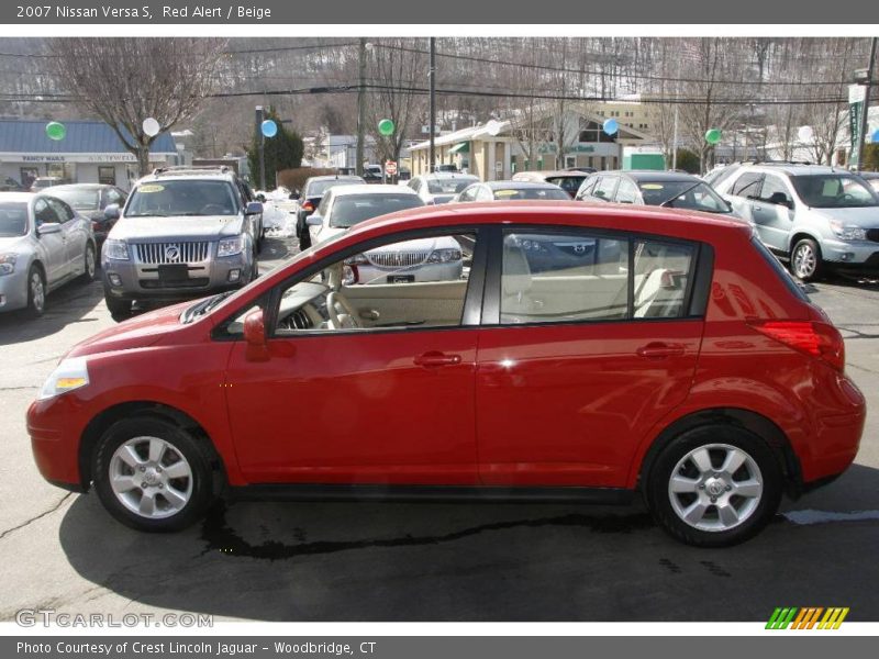 Red Alert / Beige 2007 Nissan Versa S