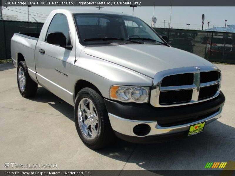 Bright Silver Metallic / Dark Slate Gray 2004 Dodge Ram 1500 ST Regular Cab