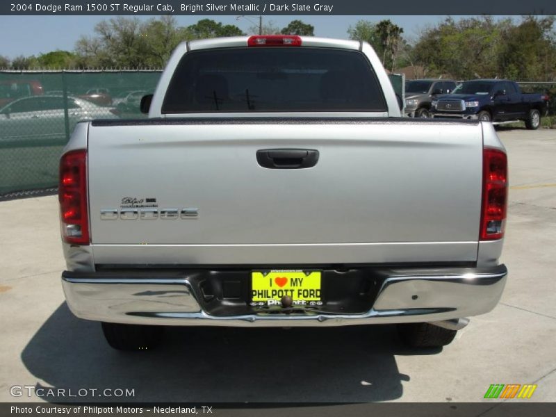 Bright Silver Metallic / Dark Slate Gray 2004 Dodge Ram 1500 ST Regular Cab