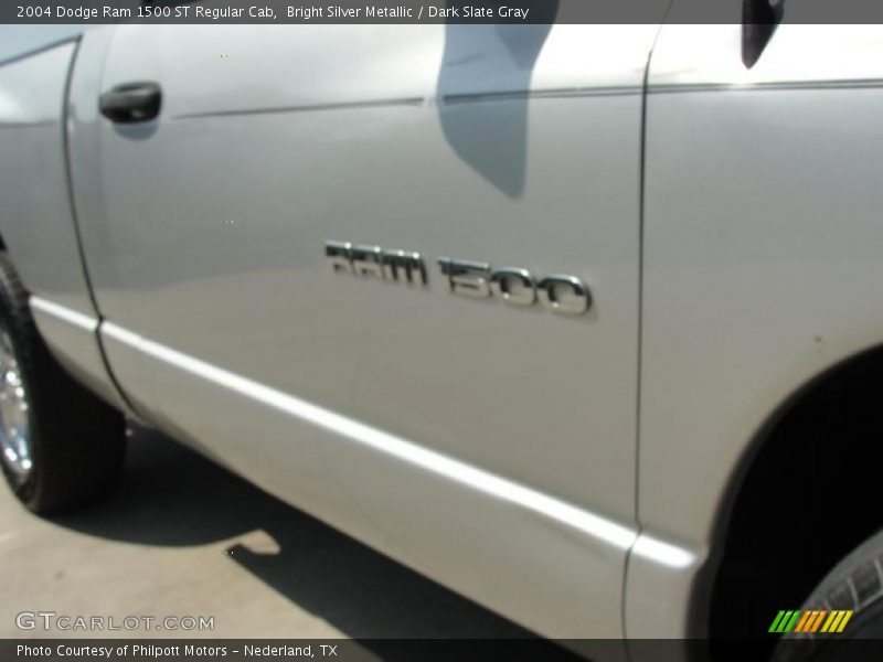 Bright Silver Metallic / Dark Slate Gray 2004 Dodge Ram 1500 ST Regular Cab