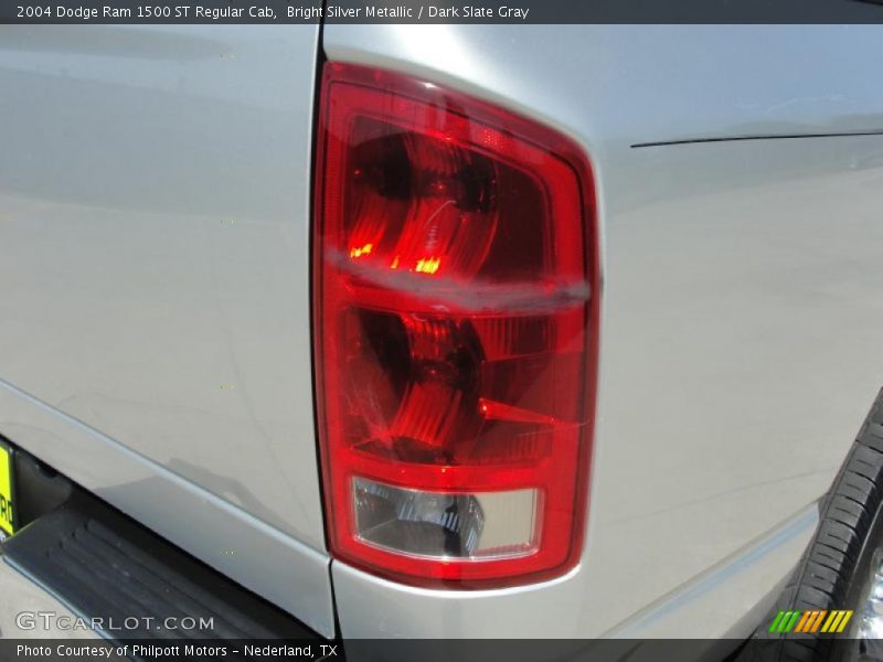 Bright Silver Metallic / Dark Slate Gray 2004 Dodge Ram 1500 ST Regular Cab