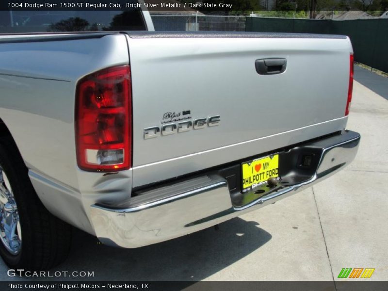 Bright Silver Metallic / Dark Slate Gray 2004 Dodge Ram 1500 ST Regular Cab