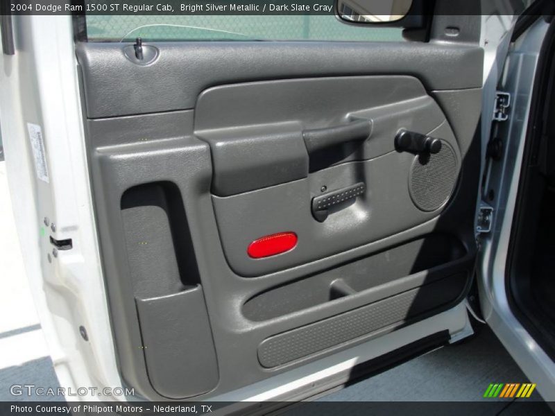 Bright Silver Metallic / Dark Slate Gray 2004 Dodge Ram 1500 ST Regular Cab