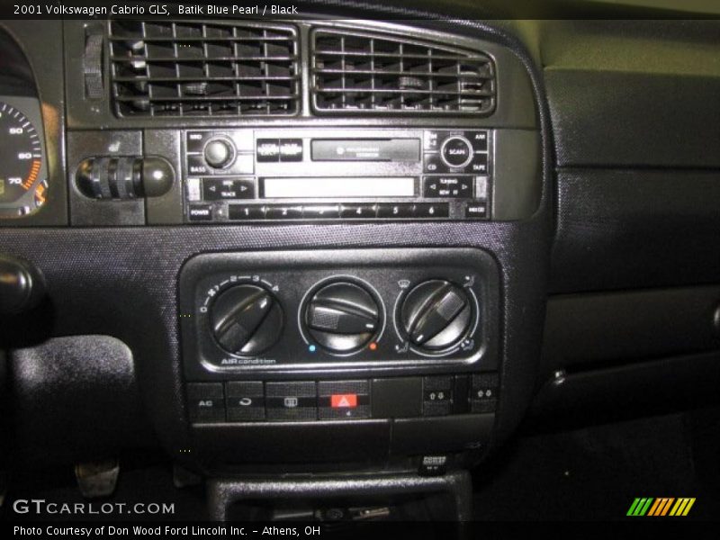 Batik Blue Pearl / Black 2001 Volkswagen Cabrio GLS
