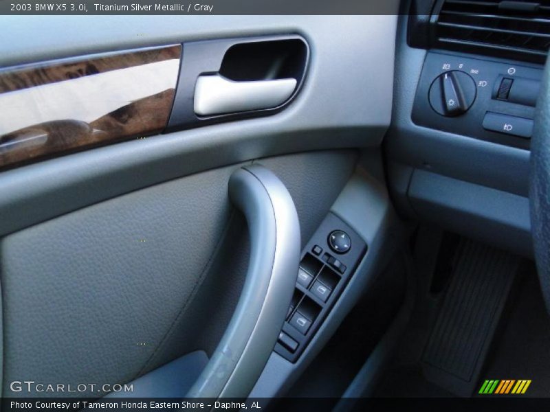 Titanium Silver Metallic / Gray 2003 BMW X5 3.0i