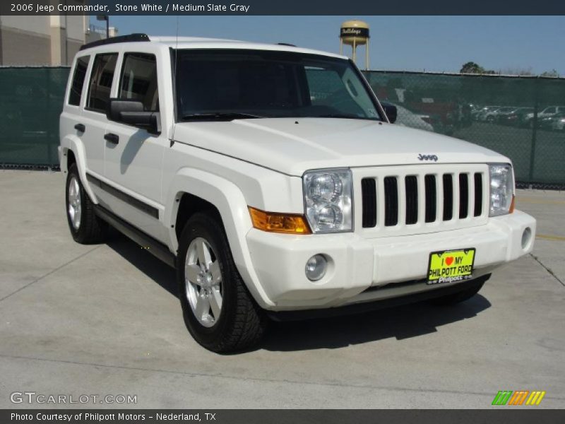 Stone White / Medium Slate Gray 2006 Jeep Commander