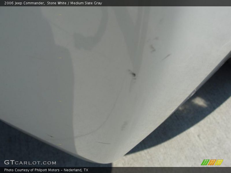 Stone White / Medium Slate Gray 2006 Jeep Commander