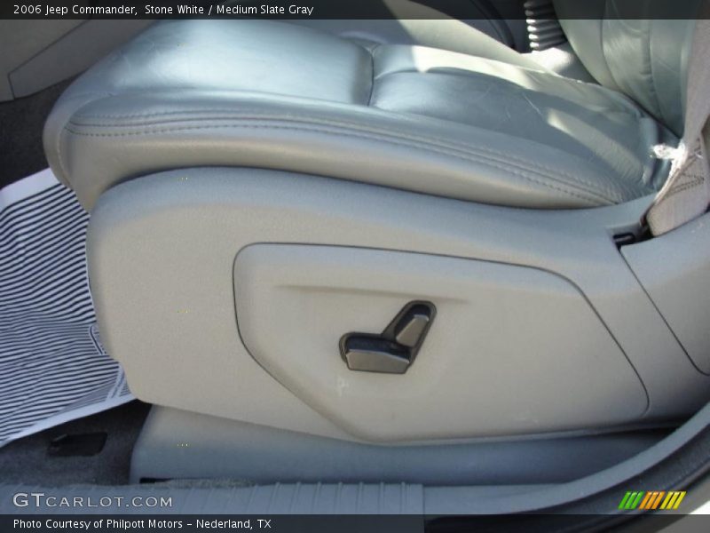 Stone White / Medium Slate Gray 2006 Jeep Commander