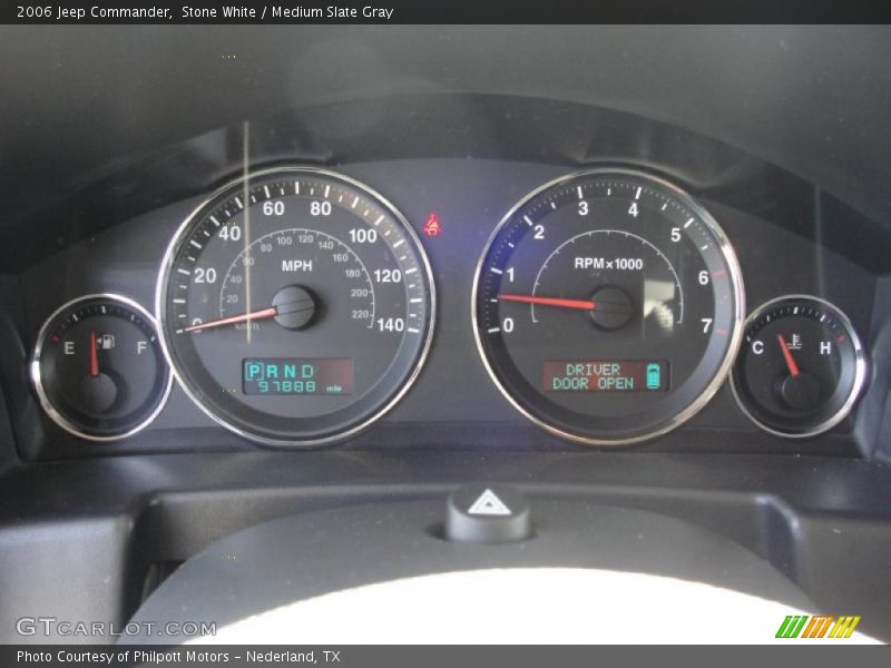 Stone White / Medium Slate Gray 2006 Jeep Commander